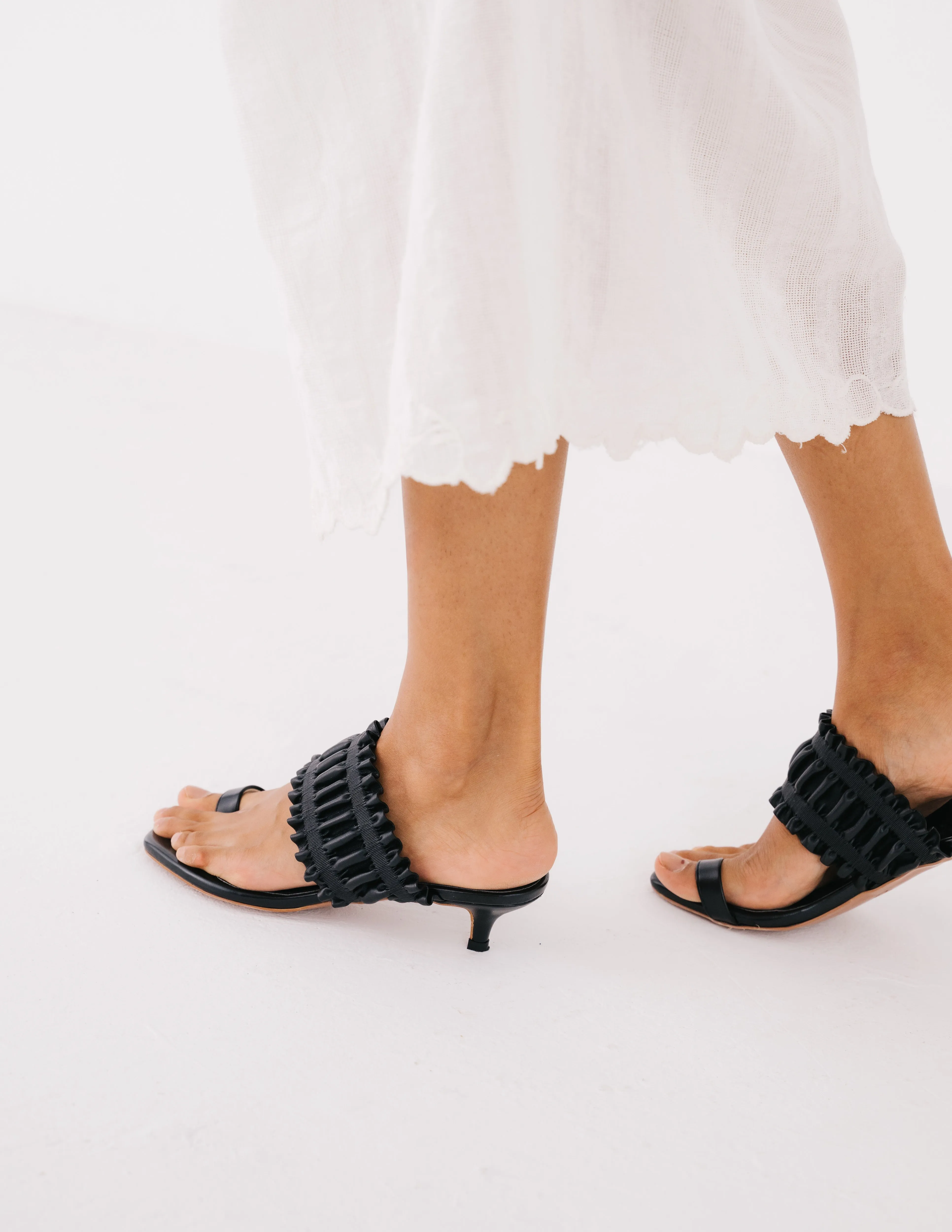 Eva Toe Loop Heel Mules (Black)